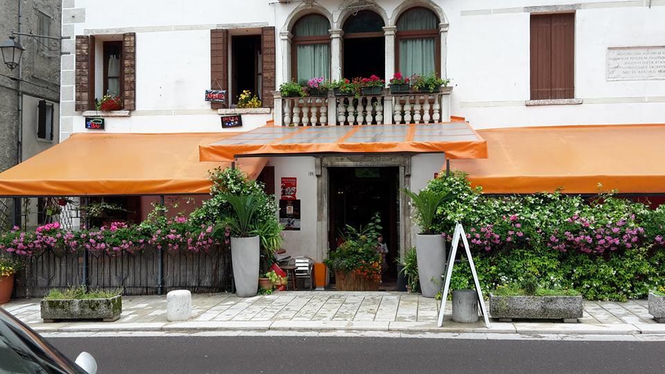 Ristorante Pizzeria Al Mondo Valstagna 외부 사진
